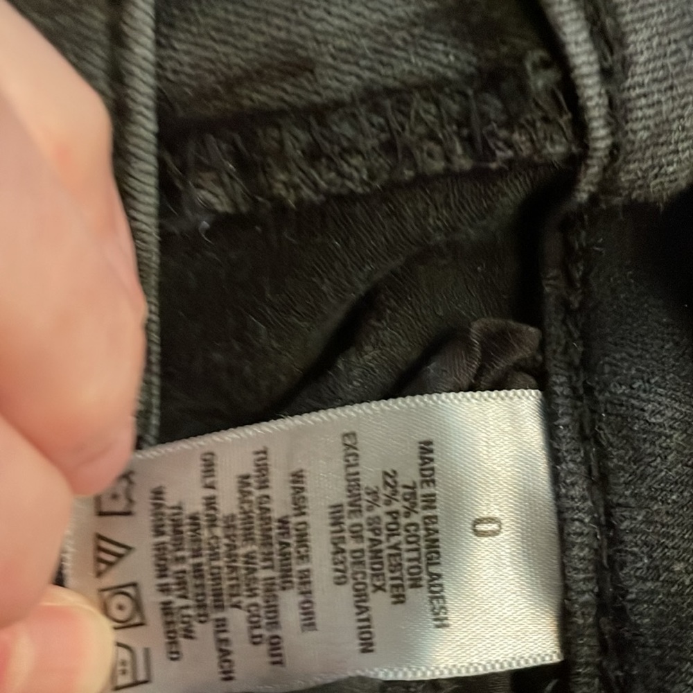 Bundle of 3 tween  shorts, size 0, 16 and 1 PR 25 waist - Picture 12 of 13